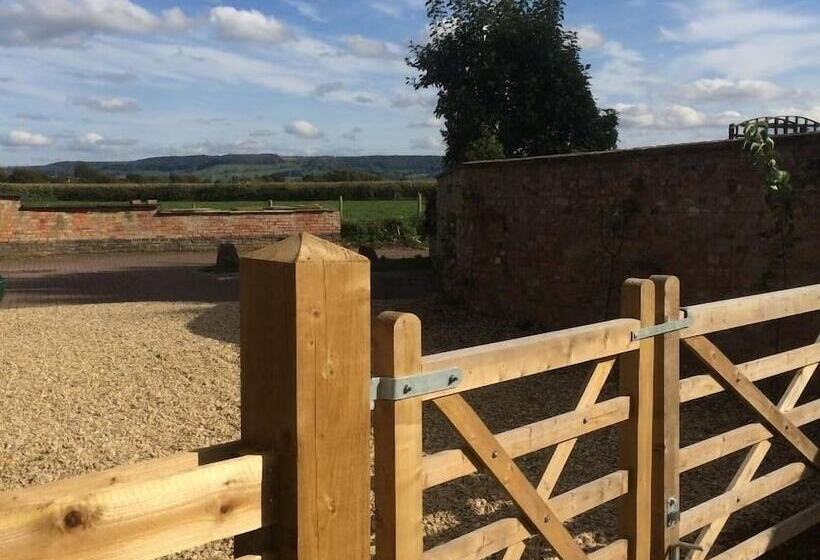 Churchend Farm Bed & Breakfast