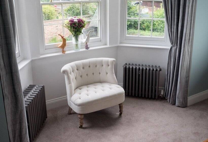 Churchend Farm Bed & Breakfast