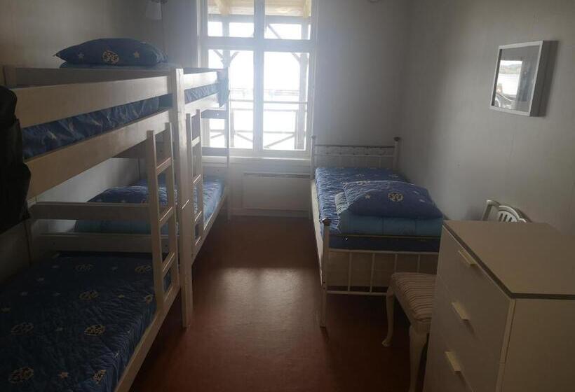 Gustafsbergs Badhotell & Vandrarhem