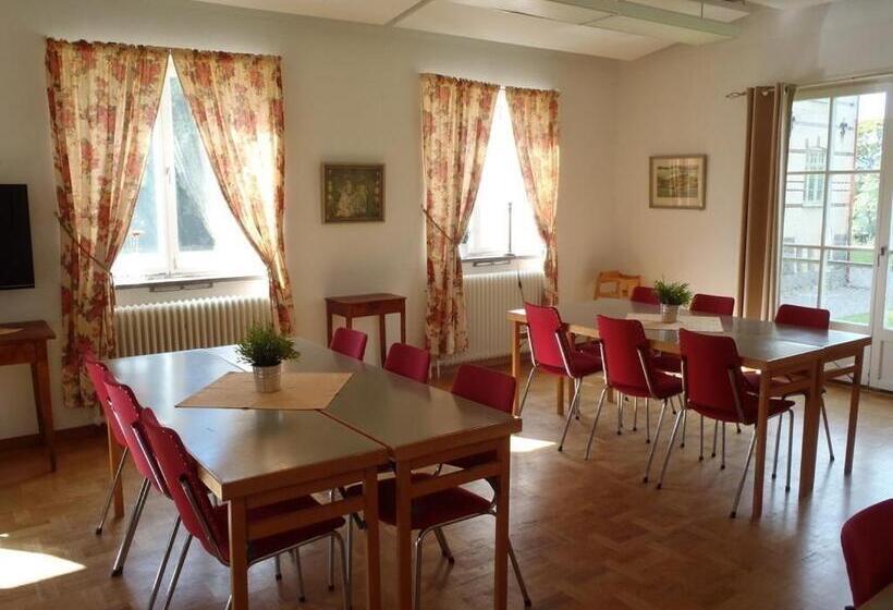 Gustafsbergs Badhotell & Vandrarhem
