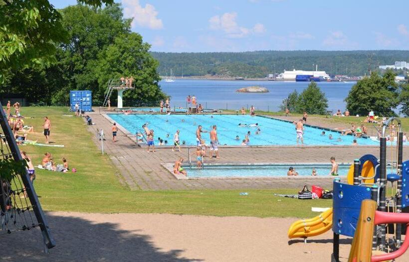 Gustafsbergs Badhotell & Vandrarhem