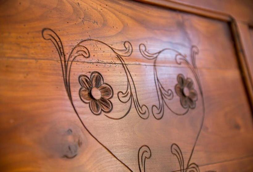 فندق Agriturismo Erbaluna