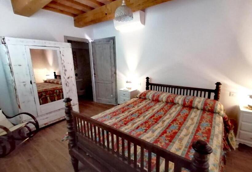 בית מלון כפרי Agriturismo Montecrespini