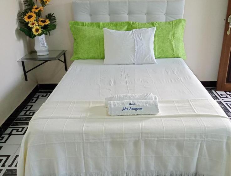 فندق Alto Amazonas