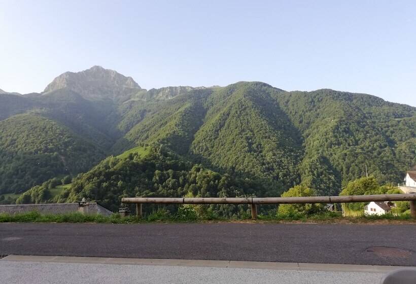 فندق Auberge Des Isards