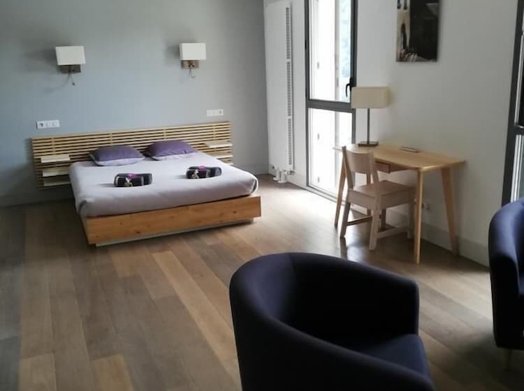 ホテル Auberge Des Isards