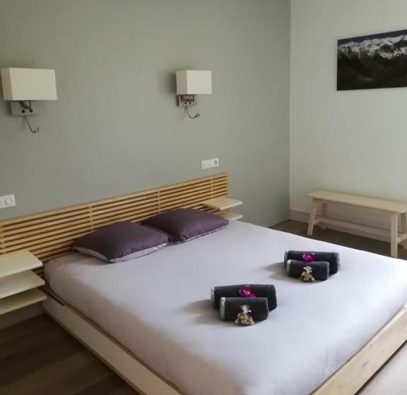 ホテル Auberge Des Isards