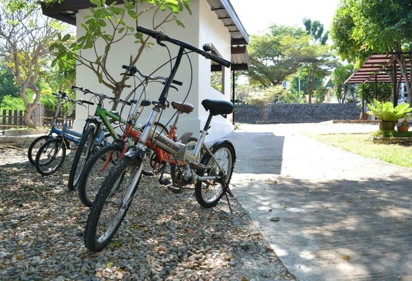 호텔 Benjaporn Bungalow