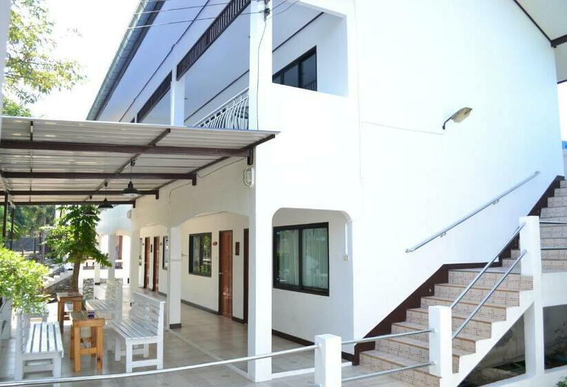 호텔 Benjaporn Bungalow