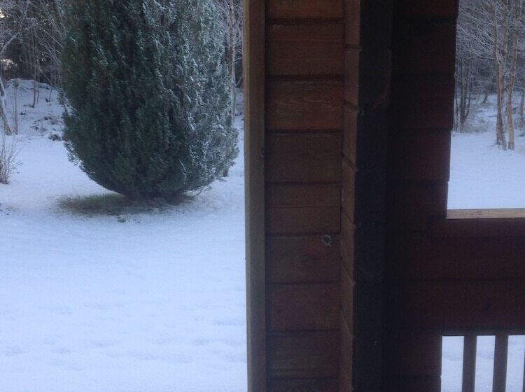 Отель Black Isle Lodge