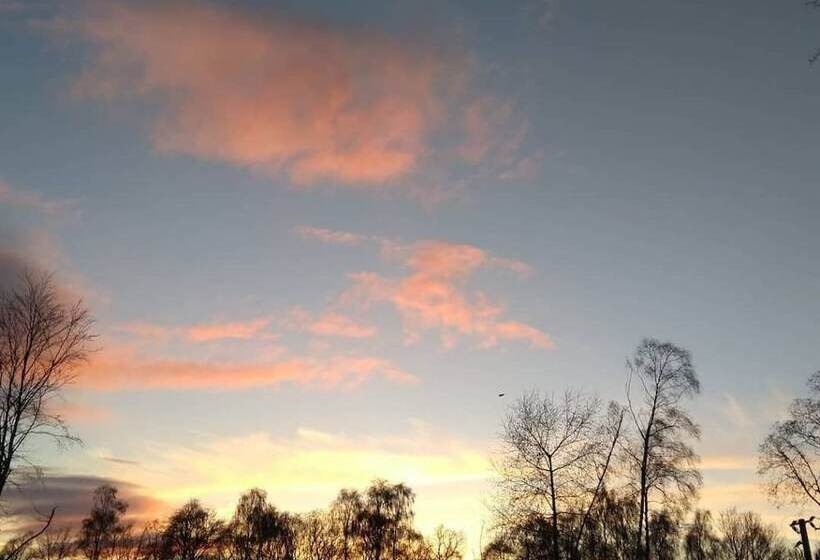 Отель Black Isle Lodge