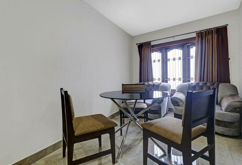 בית מלון כפרי Treebo Darwesh Residency