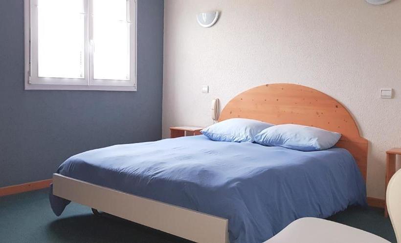 فندق Logis Ferme De La Vrine