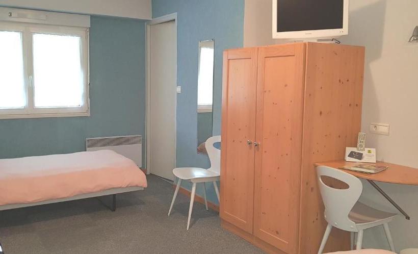 فندق Logis Ferme De La Vrine