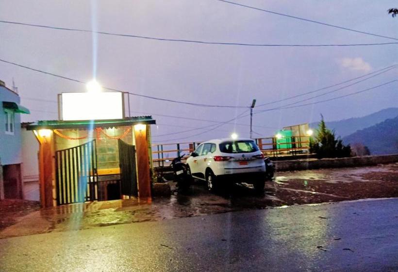 فندق Jaishnavi Homestay  Mukteshwar