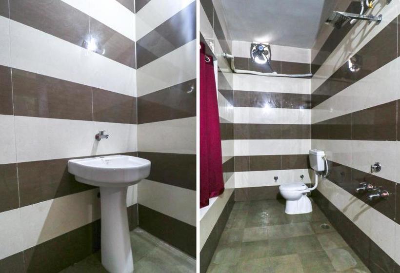 فندق Oyo 65320 Surya