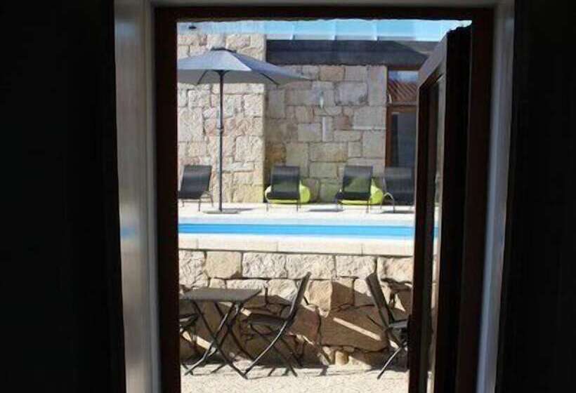 فندق ريفى Mallus