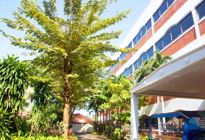 Отель Sichang Shine Khao Resort