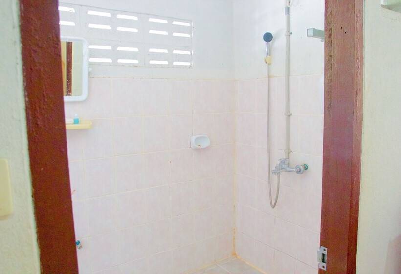 Отель Sichang Shine Khao Resort