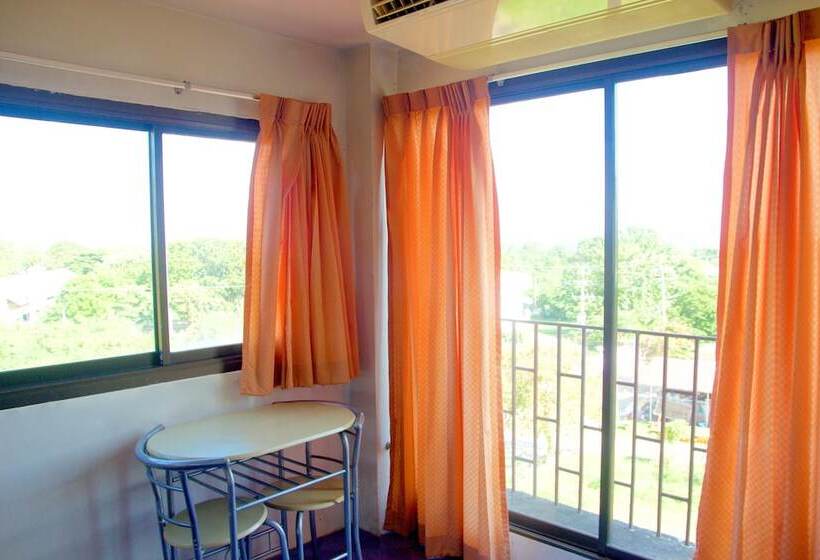 Отель Sichang Shine Khao Resort