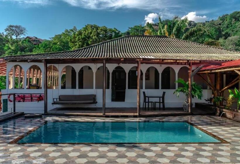 La Veranda Hotel & Restaurant