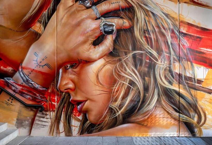 ホテル The Adnate Perth Art Series