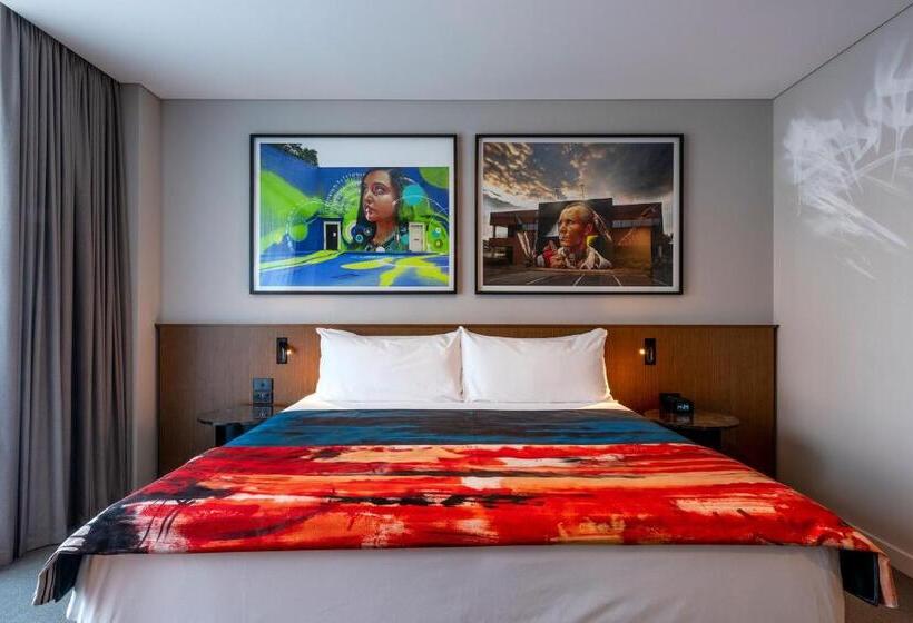 ホテル The Adnate Perth Art Series