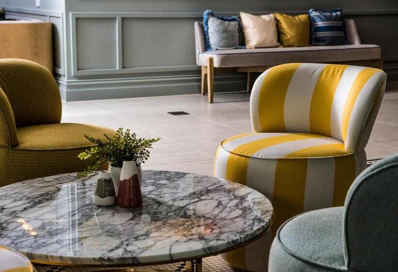 ホテル The Adnate Perth Art Series