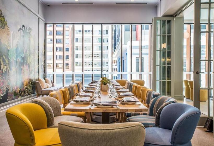 ホテル The Adnate Perth Art Series