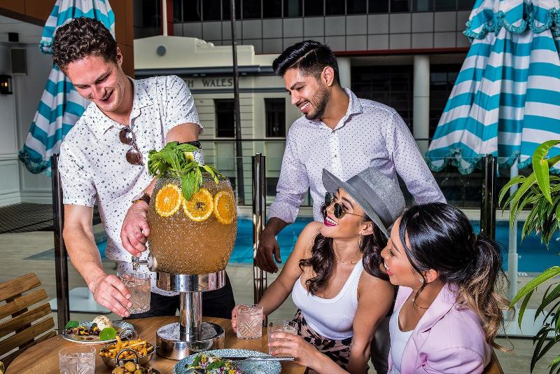 هتل The Adnate Perth   Art Series