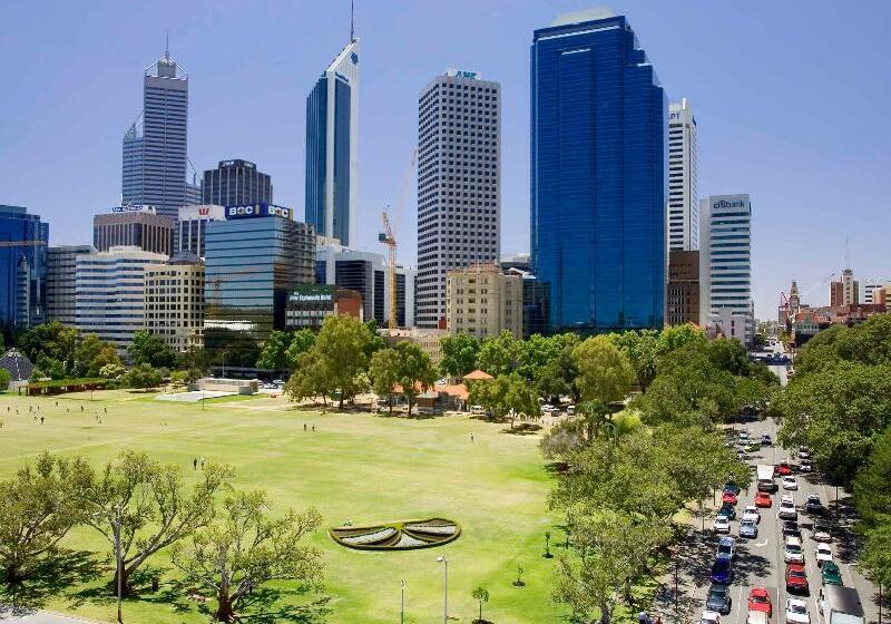 هتل The Adnate Perth   Art Series