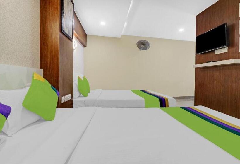 בית מלון כפרי Treebo Darwesh Residency