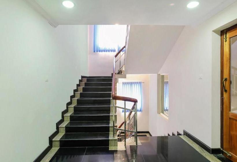 호텔 Treebo Trip Royal Inn