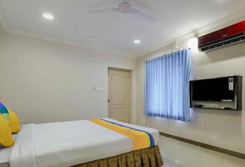 호텔 Treebo Trip Royal Inn