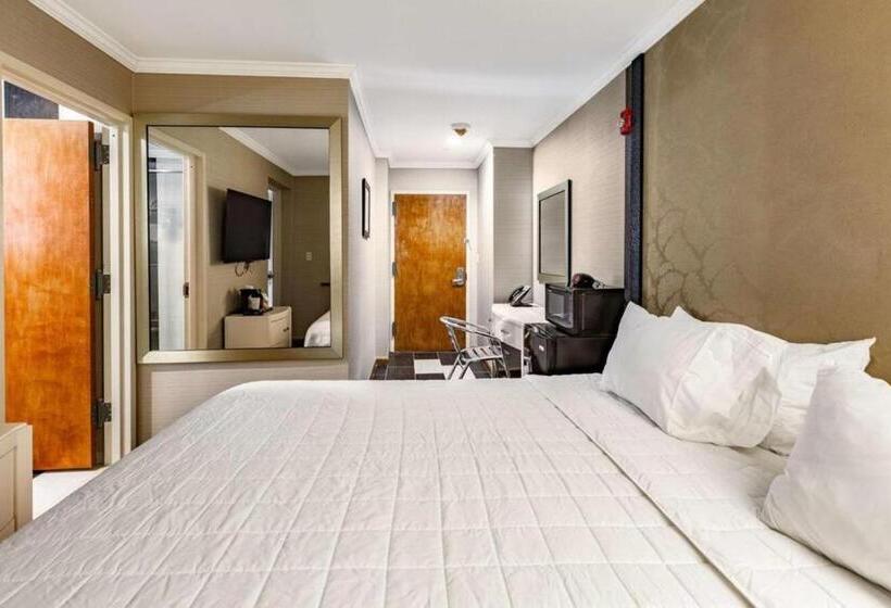 Umbrella Hotel Brooklyn