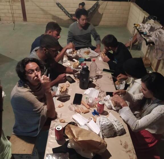 Kombi Hostel Camping