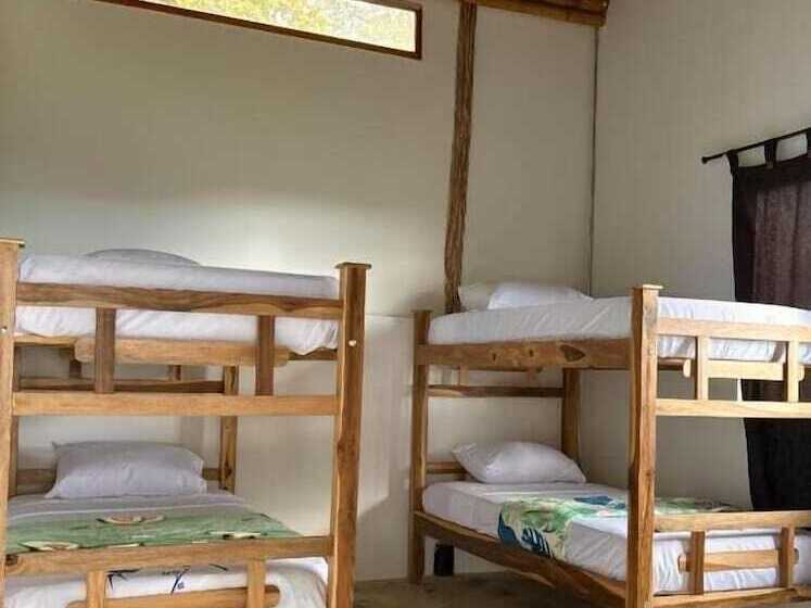 La Veranda Hotel & Restaurant