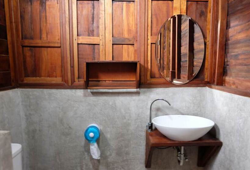 פנסיון Baan Kun Tuad Ko Si Chang