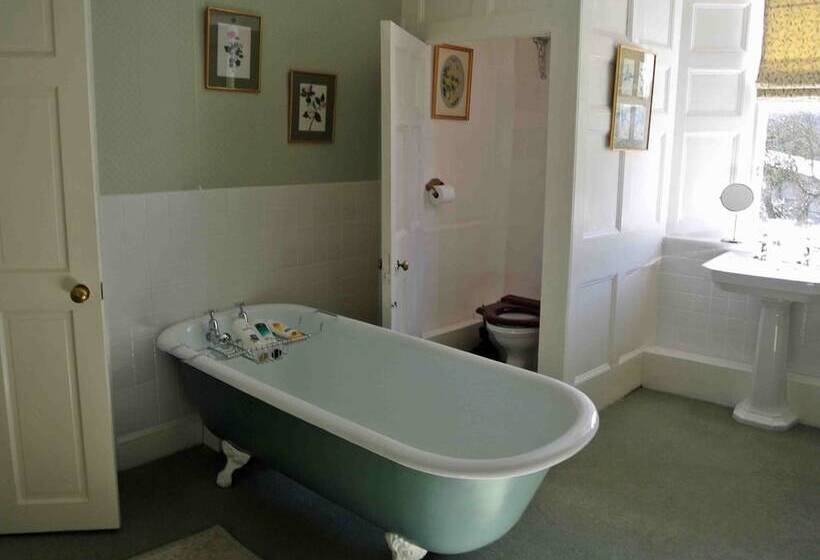 ペンション Brimford House