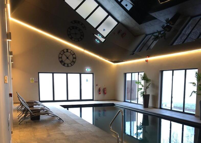 펜션 Burton Lodge Guest House & Spa