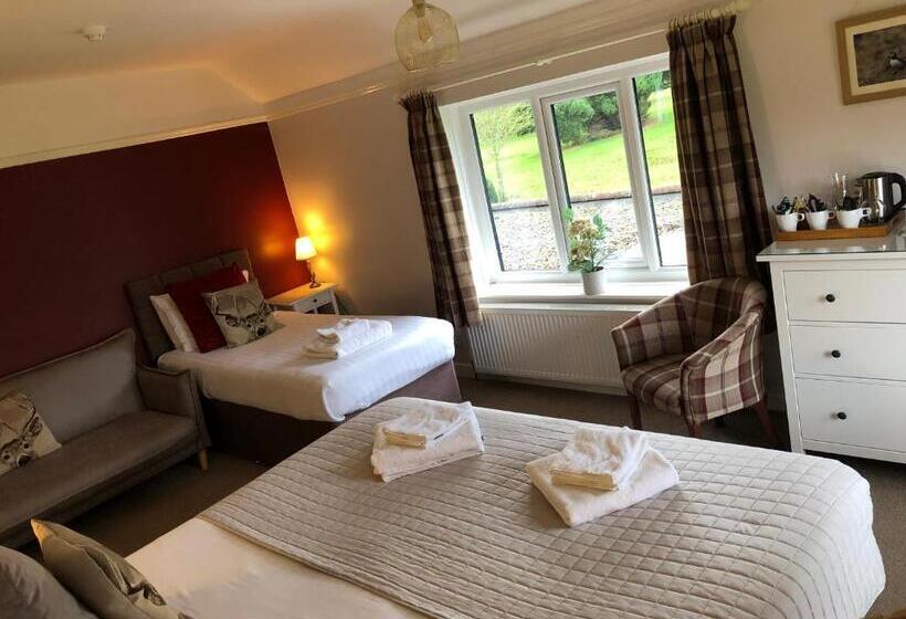 펜션 Burton Lodge Guest House & Spa