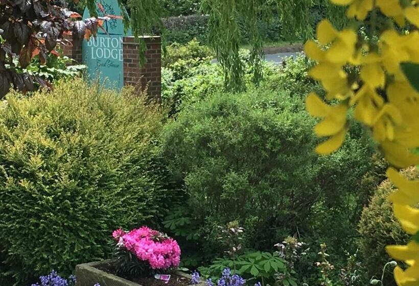 펜션 Burton Lodge Guest House & Spa