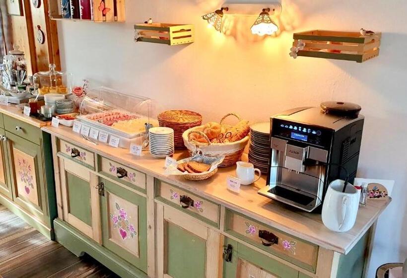 פנסיון Landhaus Weinblick