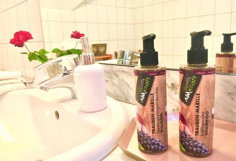 פנסיון Landhaus Weinblick