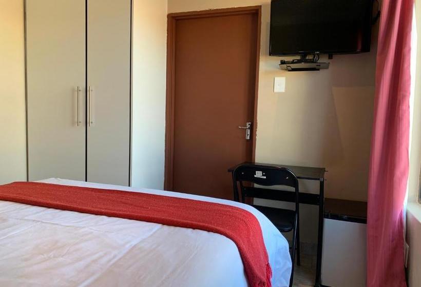 ペンション Malu Guest House