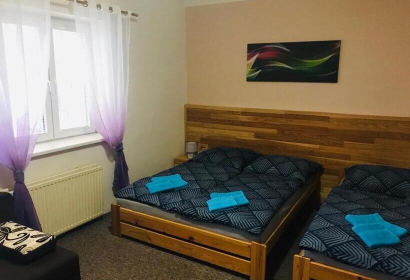 پانسیون Park Penzion