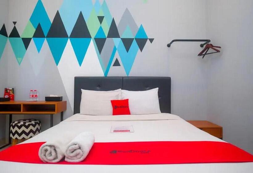 Пансион Reddoorz Near Sindu Kusuma Edupark 3