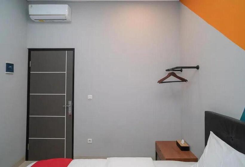 Пансион Reddoorz Near Sindu Kusuma Edupark 3