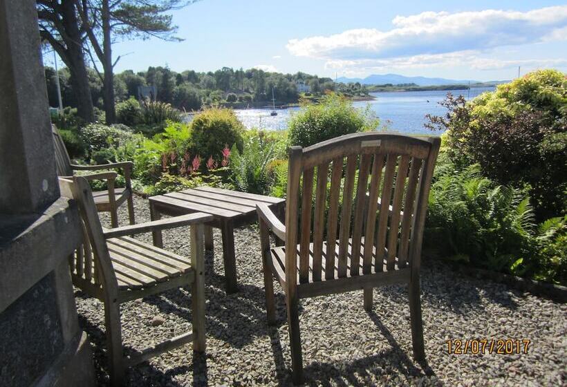 Pensione Ronebhal Guest House