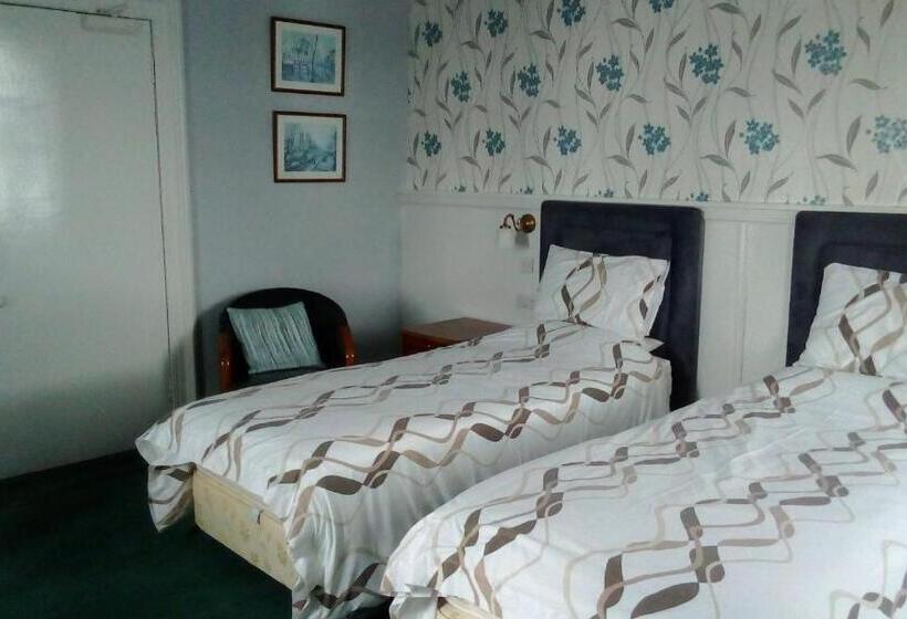 ペンション Tower